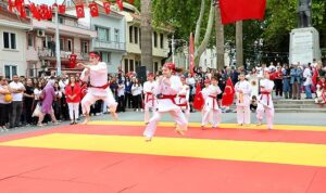 19-mayis-ataturku-anma-genclik-ve-spor-bayraminin-105-yil-donumu-19-mayis-2024-JR8mAF6s.jpg