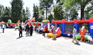 19-mayis-coskusu-kenti-sardi-genclik-bayraminda-cocuklar-da-doyasiya-eglendi-PBv82twL.jpg