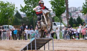 19-mayista-sekapark-genclere-dar-geldi-25mHnPr7.jpg