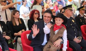 23-nisan-ulusal-egemenlik-cocuk-bayrami-aliagada-coskuyla-kutlandi-txaDX1G2.jpg