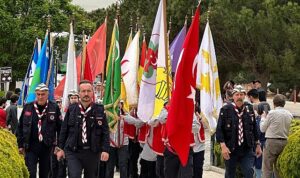 60-ilden-3-bine-yakin-izci-canakkalede-dedecigim-ben-geldim-diyerek-yurudu-48Ip2wMs.jpg
