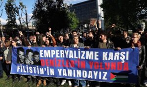 68-kusaginin-genclik-onderlerinden-deniz-gezmis-yusuf-aslan-ve-huseyin-inan-idam-edilislerinin-52-jwzeqd4e.jpg