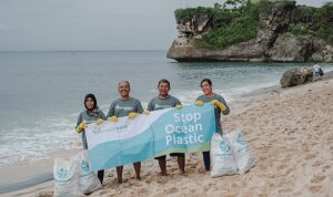 acer-plastic-bank-is-birligi-ile-cevreden-50-ton-plastik-atik-toplama-taahhudunde-bulunuyor-pnRs9BOX.jpg