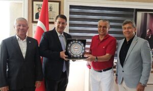 aesob-baskani-dereden-baskan-topalogluna-ziyaret-fVQfBeph.jpg