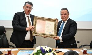 aesobtan-baskan-boceke-hayirli-olsun-ziyareti-vTHUuIUg.jpg