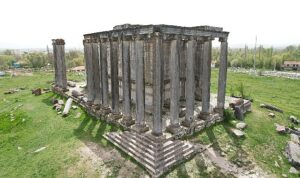 aizanoi-antik-kenti-nftlerle-gelecege-tasinacak-masYKOK3.jpg