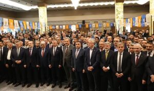 ak-parti-yine-salona-sigmadi-milletin-partisi-olmaya-devam-edecegiz-fppHyDzI.jpg