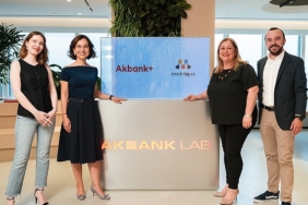 akbanklilarin-girisim-fikrine-akbanktan-400-bin-dolar-yatirim.jpg