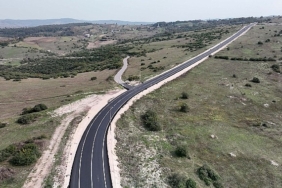 Akçaova Grup Yolu’nda 9,7 kilometrelik ilerleme