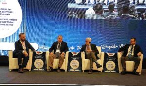 akilli-tarim-makineleri-ag-olusturma-ve-sektorel-is-birligi-konferansi-tarim-sektoru-temsilcilerini-bir-vTqGVzP2.jpg