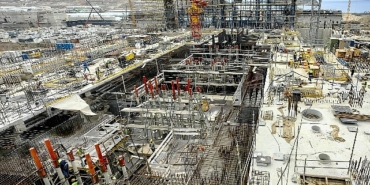 Akkuyu NGS’nin 4. güç ünitesinde makine dairesi binası plakasının beton dökme çalışmaları tamamlandı