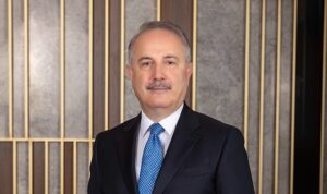 aktif-buyuklukte-turkiyenin-halka-acik-en-buyuk-bankasi-vakifbank-70-yasinda-73AvvNal.jpg