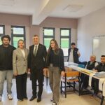 ali-yildirim-sezer-ailesiyle-oyunu-kullandi-u91ZGX8l.jpg