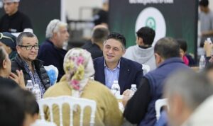 aliagalilar-ilk-iftarda-bir-araya-geldi-DDEk1f1u.jpg