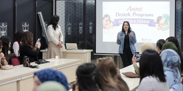 anne-destek-programi-mezunlari-sertifikalarini-baskan-mutludan-aldi.jpg