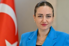 antalya-buyuksehir-belediyesi-baskan-vekili-busra-ozdemirin-cumhuriyet-bayrami-mesaji.jpg