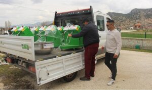 antalya-buyuksehir-kovan-ve-makine-techizat-destegini-surduruyor-ismW6TcE.jpg