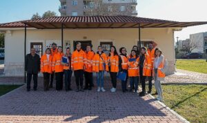 antalya-buyuksehir-sel-bolgesinde-vatandaslarin-ihtiyaclari-karsilaniyor-I1mOQOnL.jpg