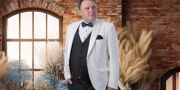 arabeskin-guclu-sesi-ayhan-gocerden-yepyeni-bir-cikis.jpg