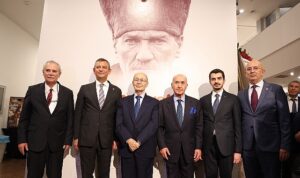 asirlik-bir-tanik-cumhuriyetin-kaleminden-cumhuriyet-ZUwEUmDe.jpg
