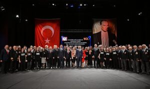 ataturkun-antalyaya-gelisinin-94-yildonumu-torenle-kutlandi-Jcajq6fQ.jpg