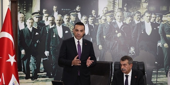 Bakan Tekin’den Çiğli’ye ziyaret