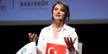 bakirkoyde-esitlik-yolunda-90-yil-soylesisi.jpg