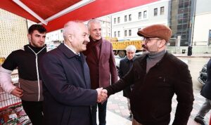 baskan-adayi-buyukgoz-bagdat-esnaflarini-dinledi-D5IzWphU.jpg