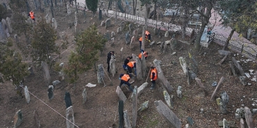 baskan-altay-ahlattan-sonraki-en-onemli-turkiye-selcuklu-mezarliginda-mezar-taslarini-restore-ediyoruz.jpg
