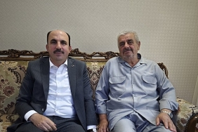 baskan-altay-hac-ibadetini-yerine-getiren-vatandaslari-ziyaret-etti.jpg