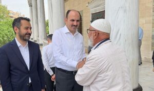 baskan-altay-haciveyiszade-camiinde-vatandaslarla-bulustu-EASZNHTb.jpg