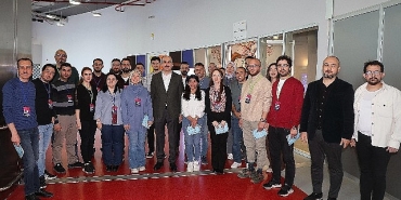 baskan-altay-konya-bilim-merkezinde-genclerle-bulustu.jpg