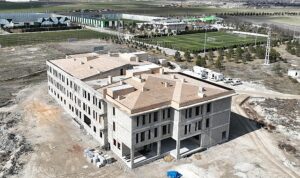 baskan-altay-konyasporumuza-kazandiracagimiz-yeni-kayacik-tesislerinin-yapimi-devam-ediyor-RHM7ETFf.jpg