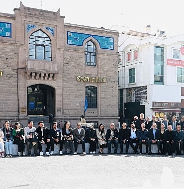 Başkan Altay Mevlana Caddesi’nde Yürütülen Çevre Düzenleme Çalışmasını İnceledi