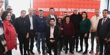 baskan-aydin-engelli-bireylerle-kahvaltida-bulustu.jpg