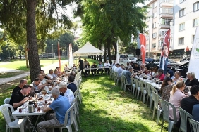 baskan-aydin-mahalle-bulusmalarini-surduruyor.jpg