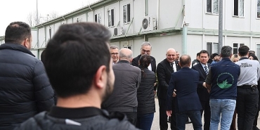 baskan-aydin-osmangazi-ailesiyle-bayramlasti.jpg