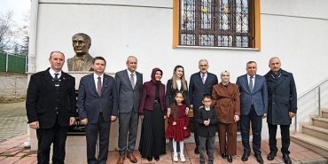 baskan-aydin-ozel-gereksinimli-cocuklarin-karne-sevincini-paylasti.jpg