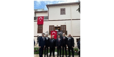 baskan-aydin-selanikte-ataturku-andi.jpg