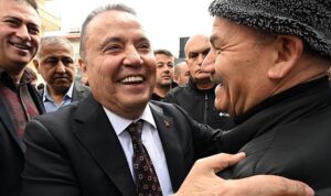 baskan-bocek-elmali-skm-acilisini-yapti-ben-sozumu-antalyaya-verdim-IwuU5n2H.jpg