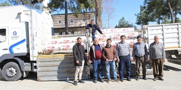 baskan-bocek-ureticilerin-yaninda-olmayi-surduruyor.jpg