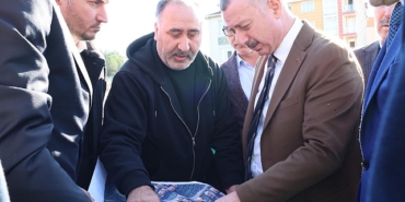 baskan-buyukakin-gebzedeki-yol-calismalarini-inceledi.jpg