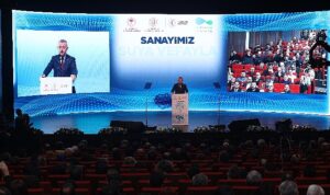 baskan-buyukakin-sanayi-su-bulusmasi-programinda-konustu-sanayide-yillik-15-milyon-metrekup-su-gri-su-3QNIbeLV.jpg