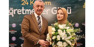 baskan-buyukakin-ulkemizin-gelecegini-insa-ediyorsunuz.jpg