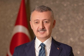 baskan-buyukakindan-yksye-girecek-ogrencilere-basari-mesaji.jpg