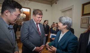 baskan-cemil-tugay-cinin-gansu-eyaleti-heyetini-agirladi-zDBFkOZA.jpg