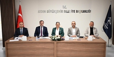 baskan-cercioglu-kuyucak-muhtarlari-ile-bir-araya-geldi.jpg