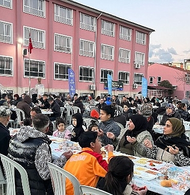 baskan-cercioglu-ramazan-ayinin-bereketini-aydinin-dort-bir-yanina-tasimaya-devam-ediyor.jpg