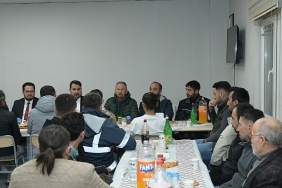 baskan-cirpanoglu-kazanbel-beton-calisanlariyla-iftar-sofrasinda-bulustu.jpg