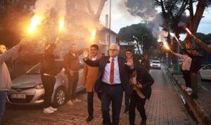 baskan-devecilerden-aginolara-ziyaret-ubCybDE9.jpg